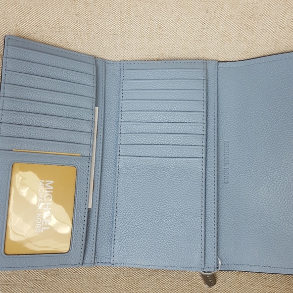 SOLD Michael Kors Ciara Bag + Wallet + Pom set - Picture 5 of 8